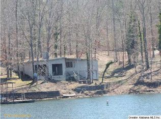 1403 Raccoon Creek Rd, Jasper, AL 35504