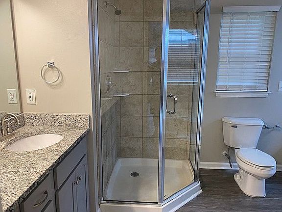 Main Bedroom Bath Suite