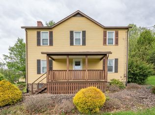 1566 Keystone Park Rd, New Alexandria, PA 15670