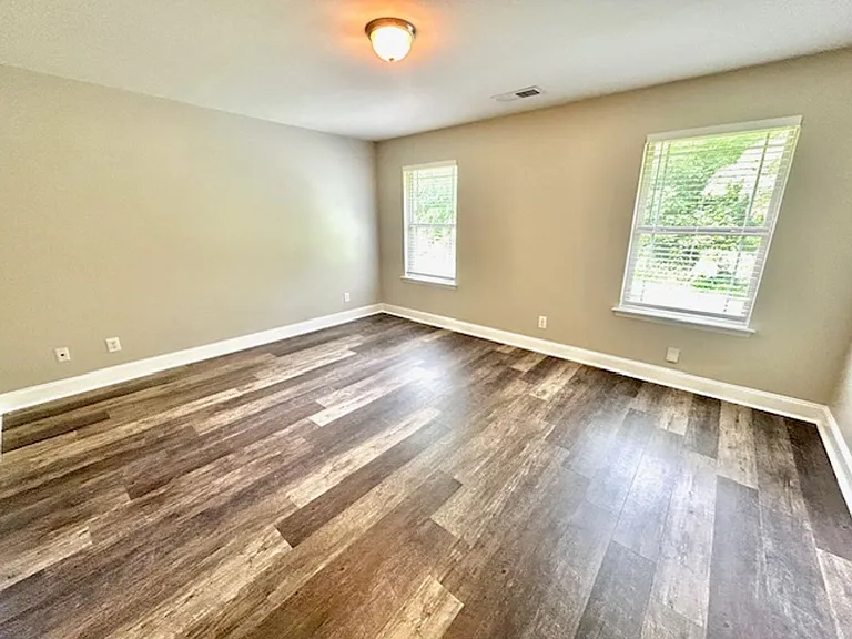 1089 Burwell Rd — Photo 13