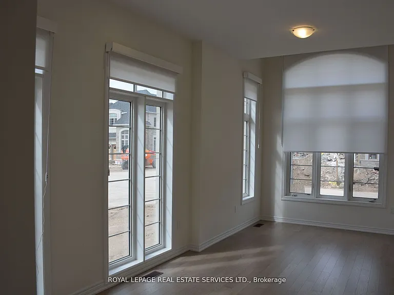 3934 Koenig Rd — Photo 3