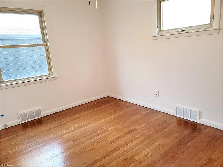 Great natural light throughout both bedrooms.