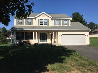 43 Copperfield Dr, Waterford, NY 12188