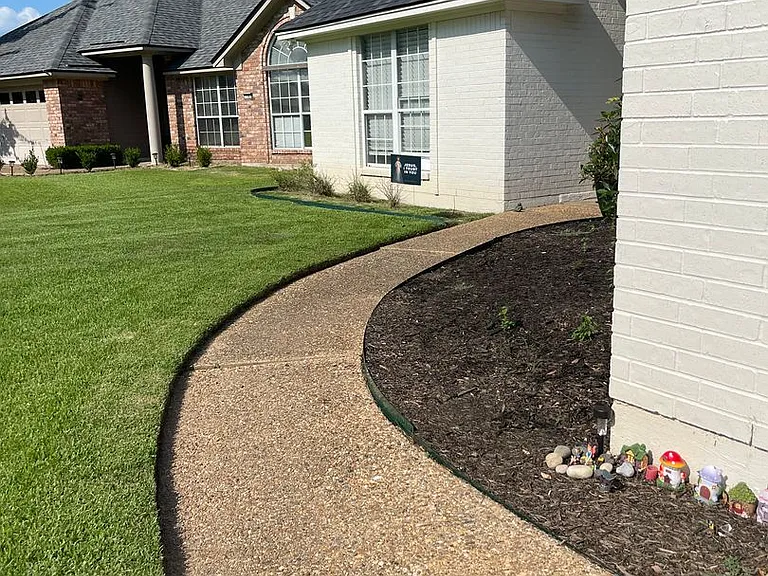 106 Hanging Moss Ln — Photo 2