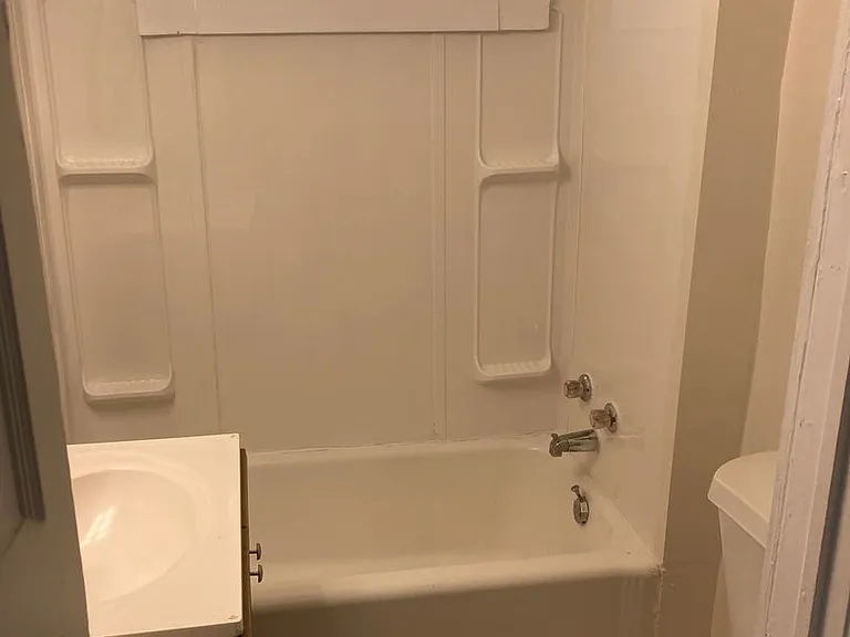 174 Yale Rd NE — Photo 13