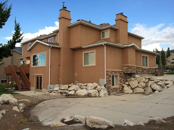 private entrance, parking