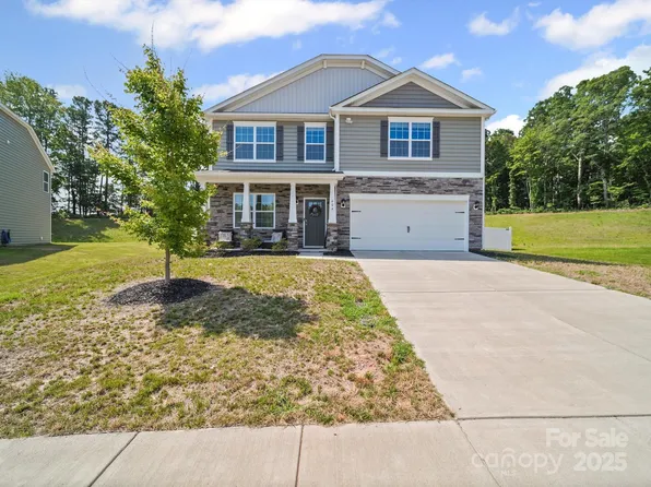 404 Saddlebred Ln, Locust, NC 28097