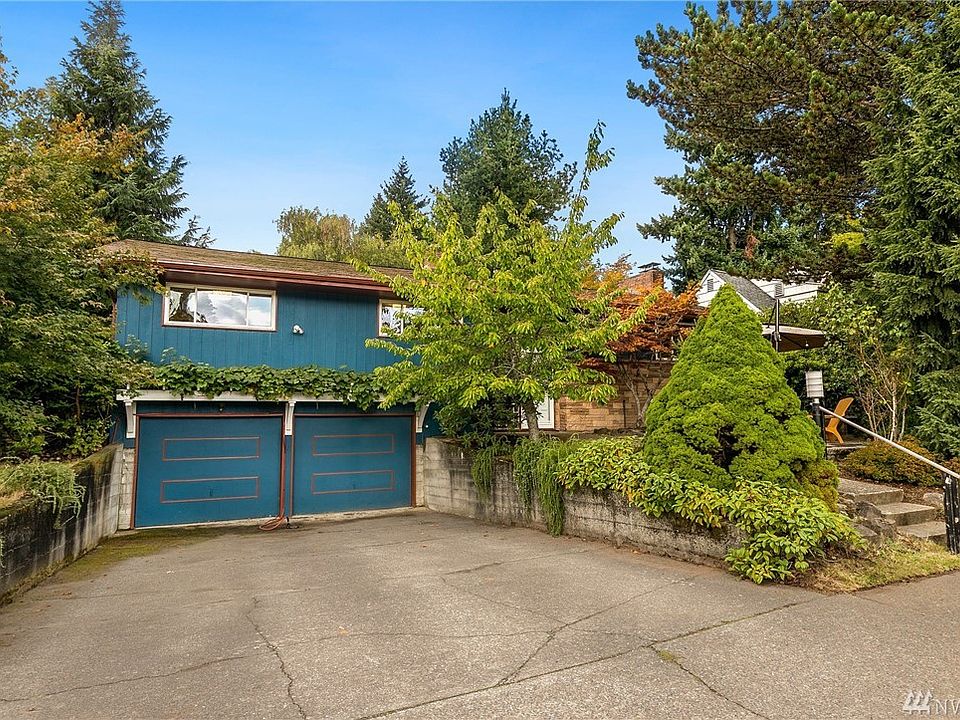 2nd image of 8021 43rd Ave NE