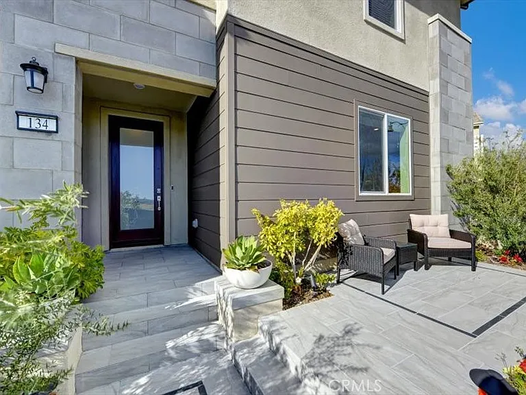 134 Chorus — Photo 2