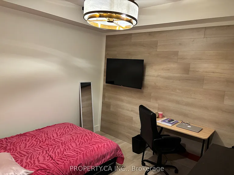145 Columbia St W #1001 — Photo 25