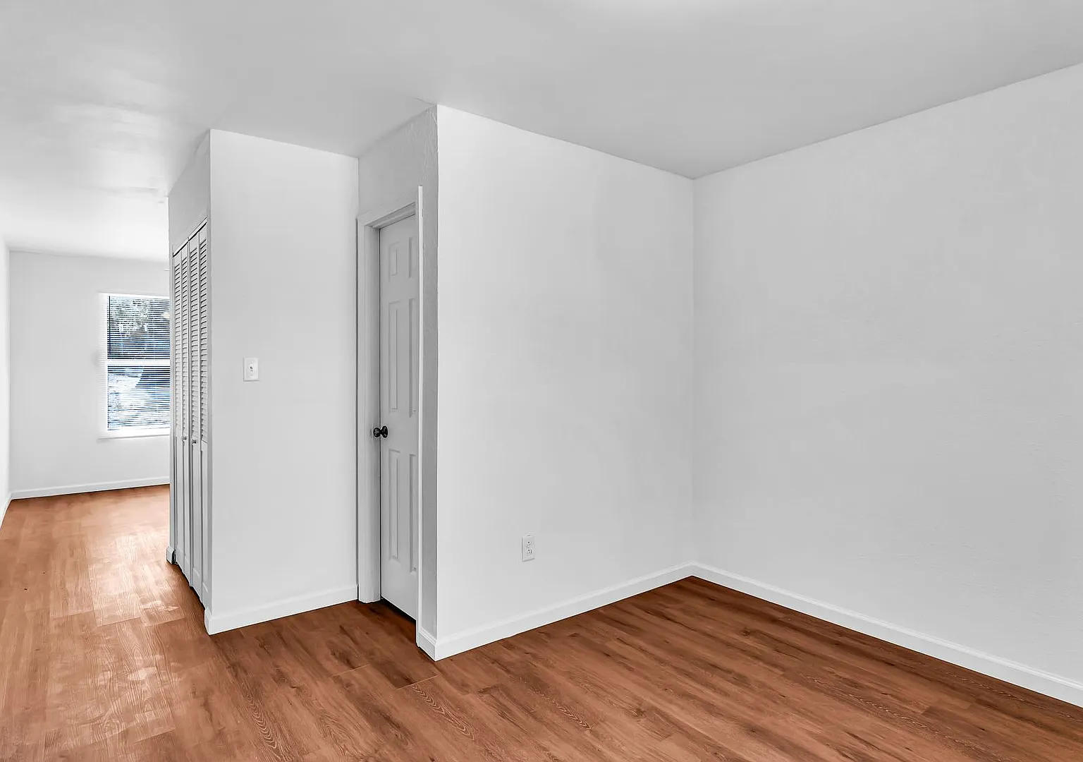 Studio Apartment in Hollister, MO - near College of the Ozarks, Affordable Living- All Utilities'... — Photo 4