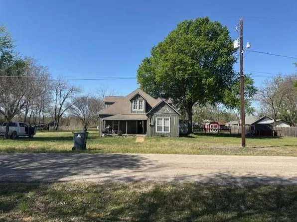 517 Giddings St, Lexington, TX 78947