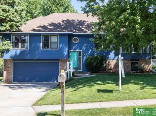 13203 S 28th St, Bellevue, NE 68123