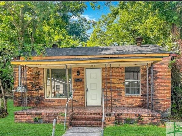 205 McIntyre St