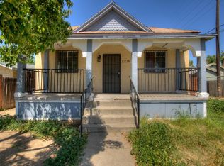 2215 E McKenzie Ave, Fresno, CA