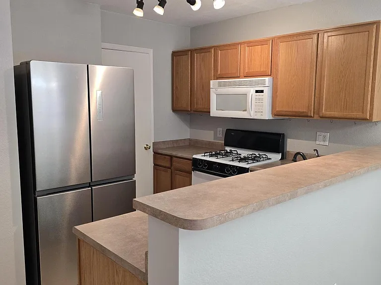 125 S 56th St #41 — Photo 7