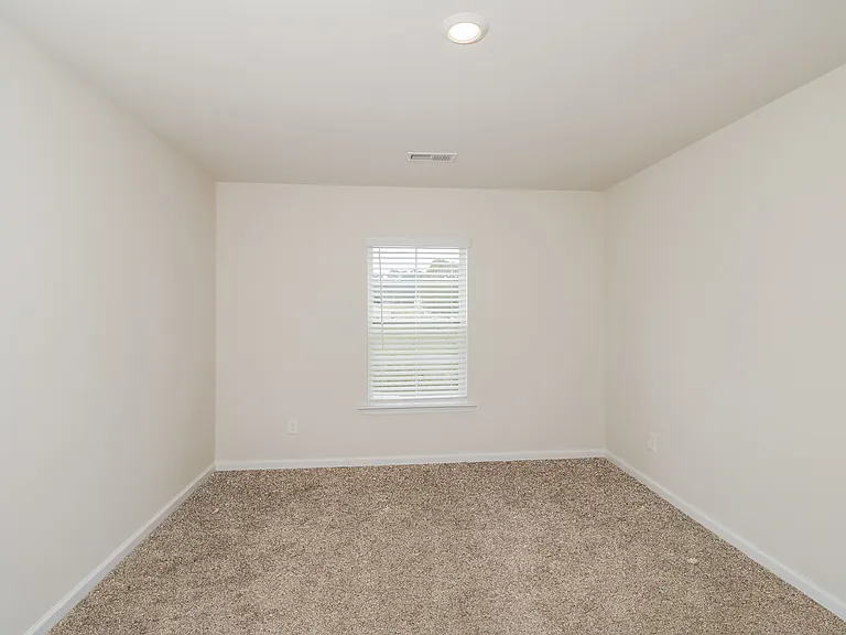 323 Longstone Ct — Photo 7