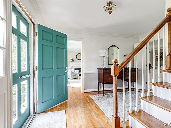 3rd image of 105 Williamson Ct