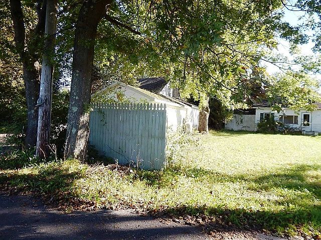 2nd image of 170 Clint Finger Ln