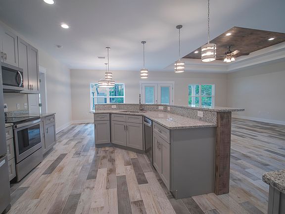 5th image of 5635 E Bay Blvd