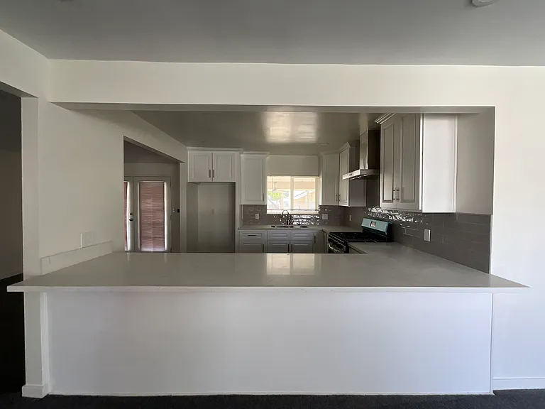 Open concept kitchen, so you can watch everything that's going on