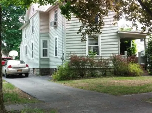 8 Coleman Ave, Hudson Falls, NY 12839