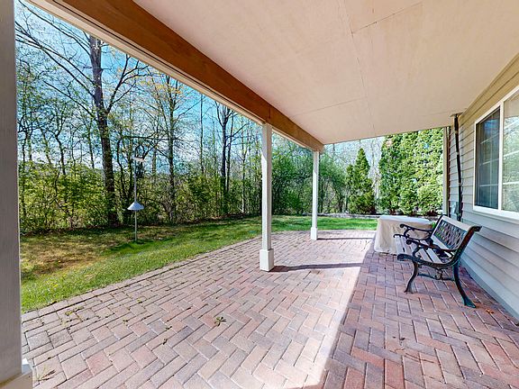 4th image of 1672 Reserve Ct