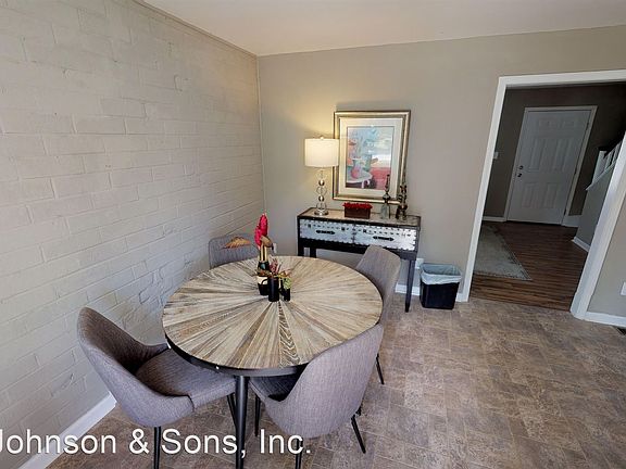 4th image of 3100 Summit Ave