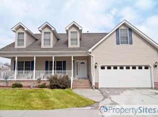 2 Buttonwood Dr, Hampton, VA 23666