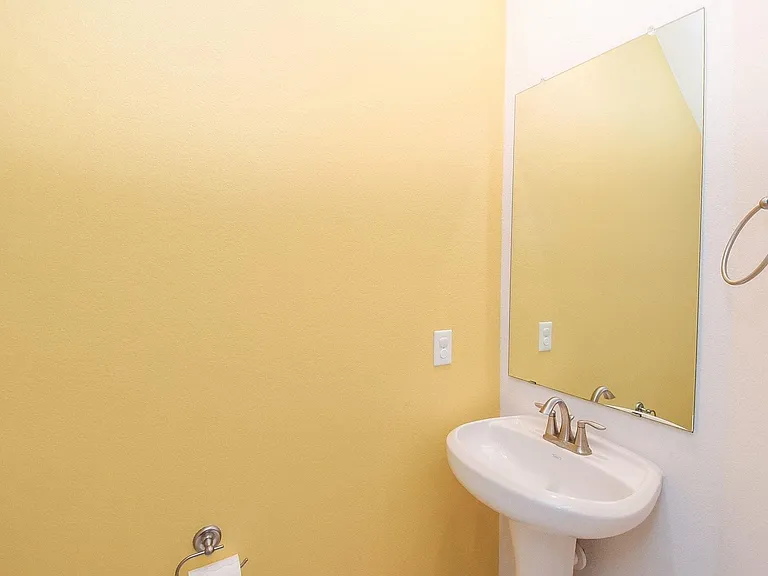 1122 Live Oak St — Photo 11