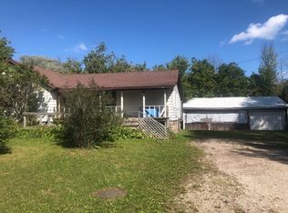 1266 Howard St, Cheboygan, MI 49721