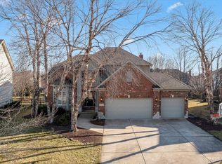 3712 Grassmere Rd, Naperville, IL 60564