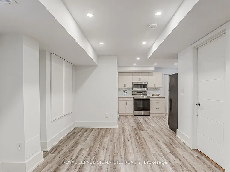 36 Roxaline St #BASEMENT — Photo 12