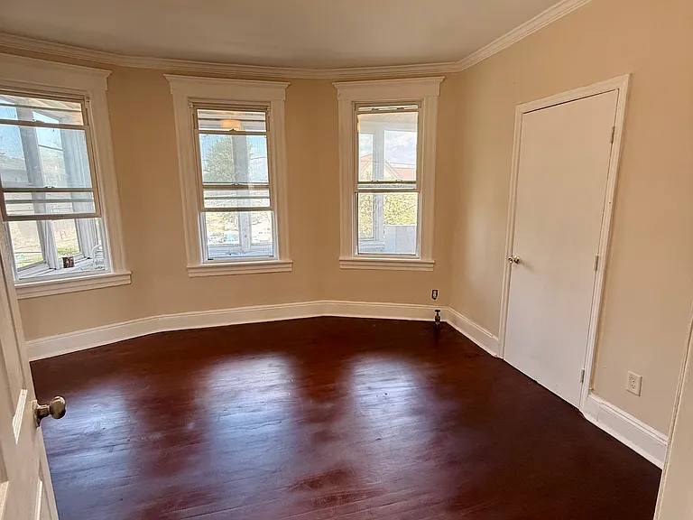 349 Highland Ave #2 — Photo 7