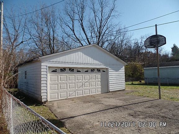 4th image of 3406 Brumbaugh Blvd