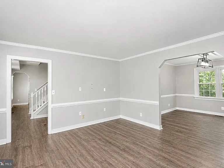 24 Bertram Blvd — Photo 8