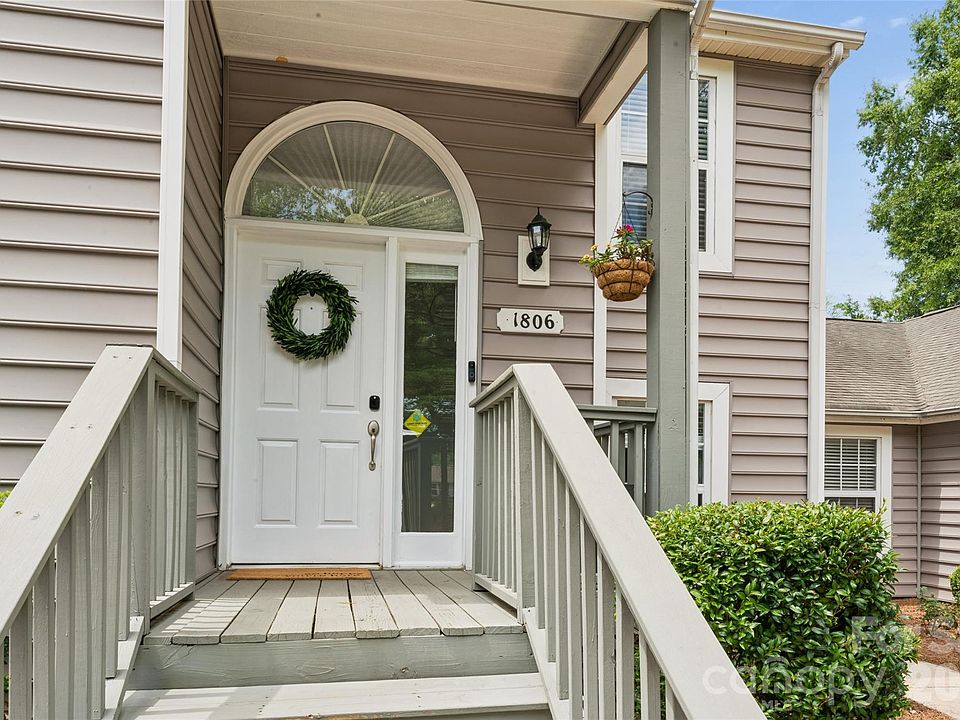 1st image of 1806 Fairlawn Ct