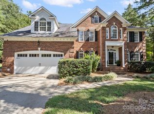 8903 Horsecroft Ct, Waxhaw, NC 28173