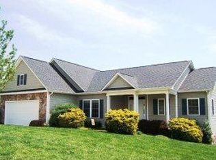 3536 Pinnacle Ridge Rd NE, Roanoke, VA 24012