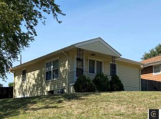 4918 S 47th St, Omaha, NE 68117