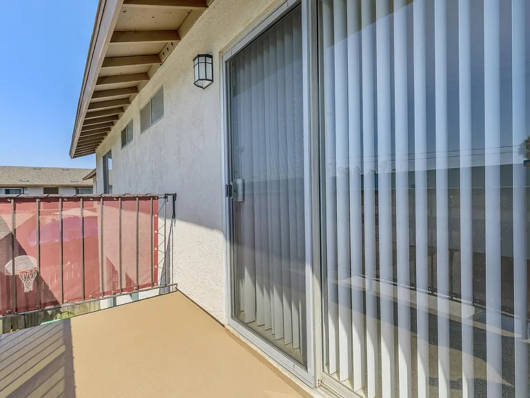 Del Amo Apartment Homes — Photo 19
