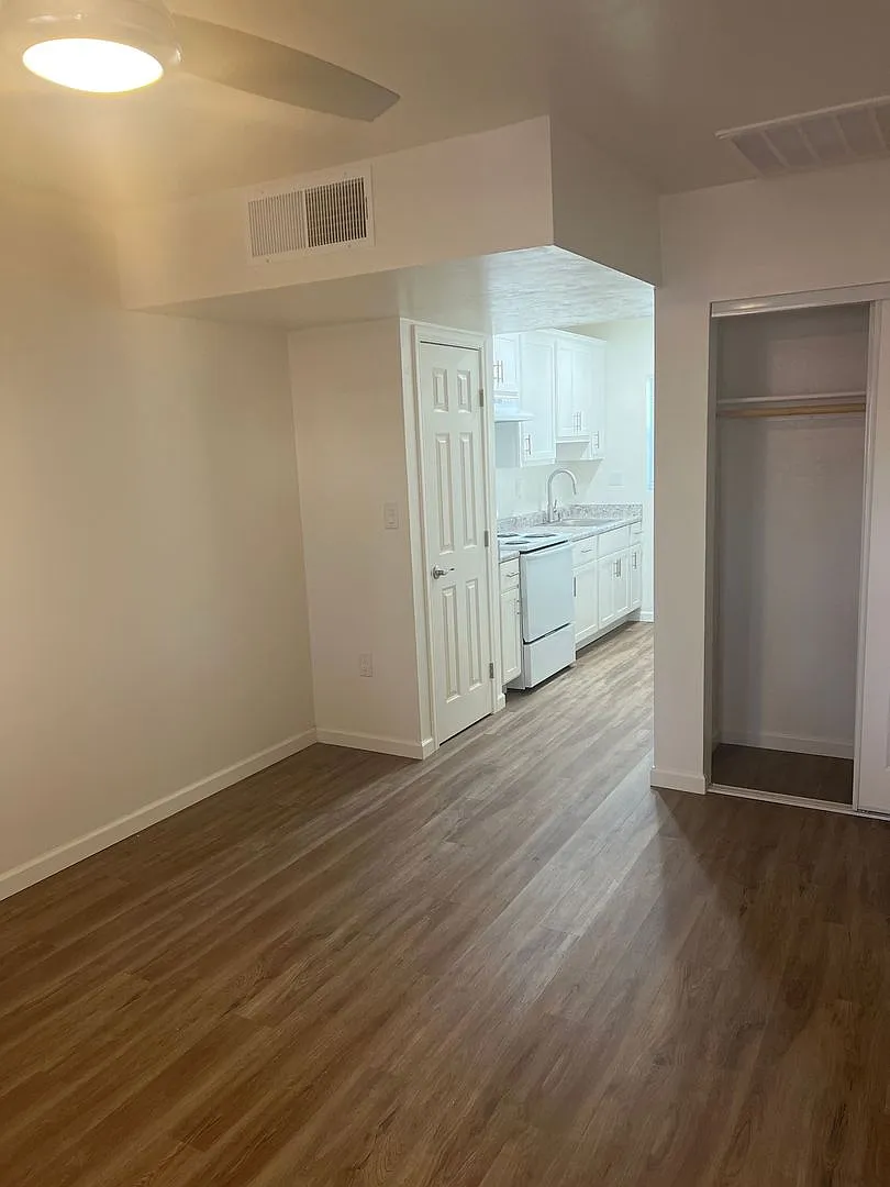 Sahuaro Apartments — Photo 3