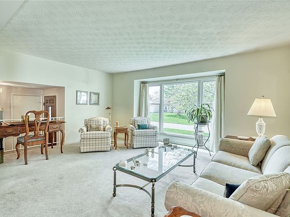 5th image of 140 Rodney Ln