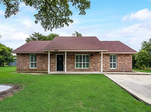 2nd image of 2629 Navarro Dr