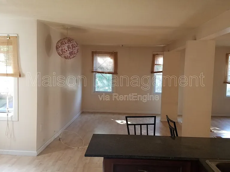 486 S Goodman St — Photo 9