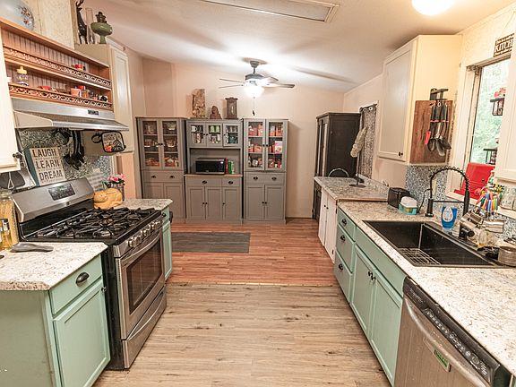 4th image of 1444 N Alvord Ln