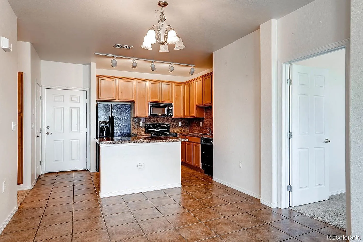 15460 Canyon Gulch Ln — Photo 2