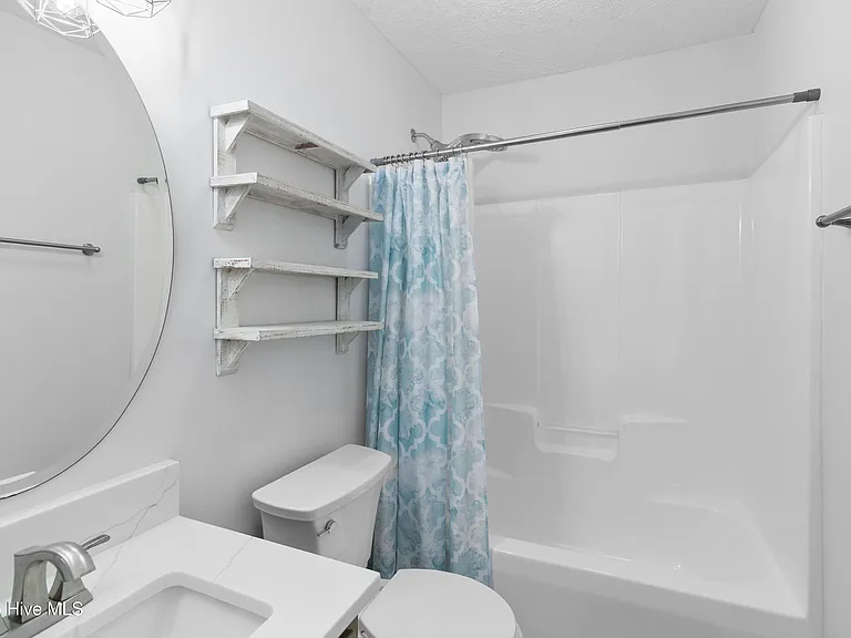 108 Camberly Ln — Photo 11