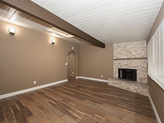 5th image of 9853 Ivanho St