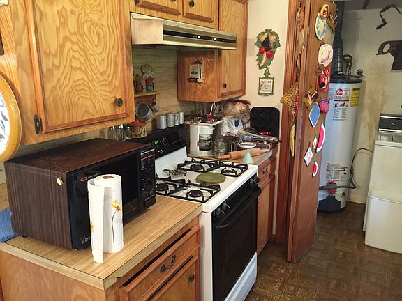 3rd image of 1602 Wright Blvd